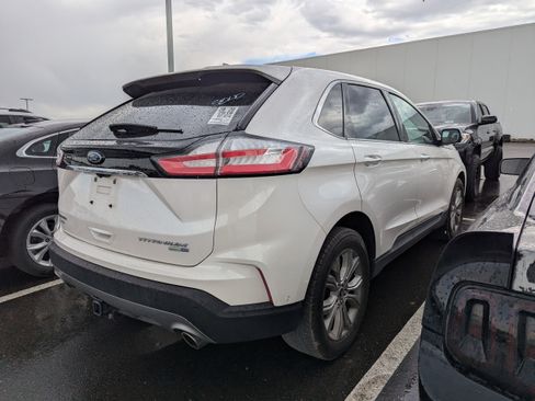 Used 2019 Ford Edge Titanium w/ Equipment Group 301A AWD/4WD image 4
