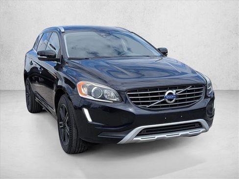 Used 2017 Volvo XC60 T5 Dynamic w/ Preferred Option Package FWD image 3