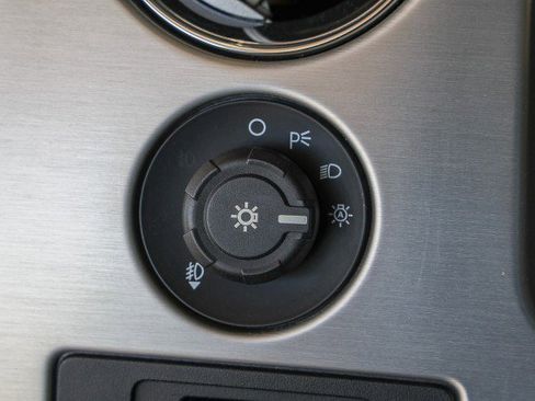 Used 2013 Ford F150 Platinum image 24