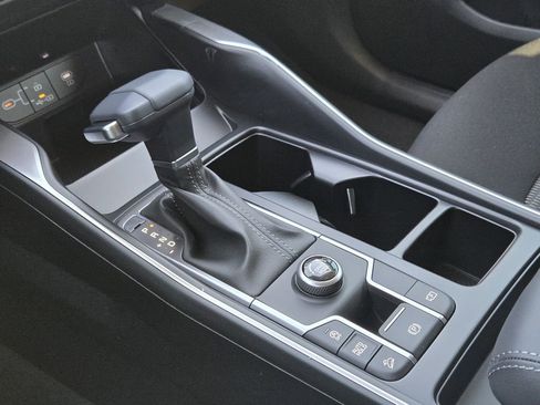 New 2026 Kia Sorento LX FWD image 15