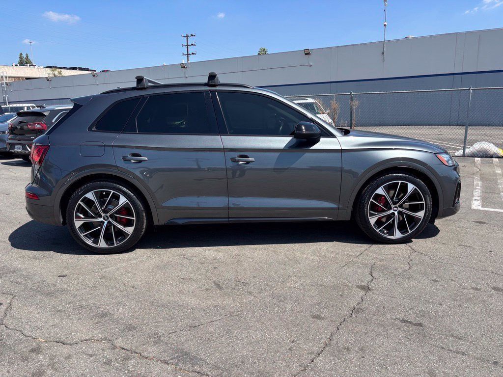 Used 2021 Audi SQ5 Premium Plus w/ Premium Plus Package AWD/4WD image 2