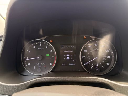 Used 2018 Hyundai Elantra SEL FWD image 15