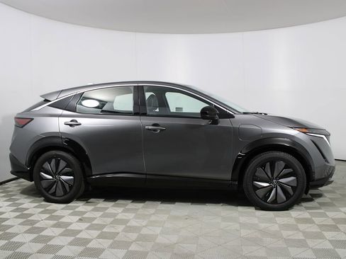 Used 2024 Nissan Ariya FWD image 17