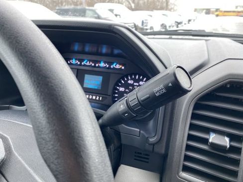 Used 2022 Ford F250 XL w/ Power Equipment Group image 18