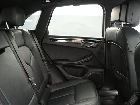 Used 2015 Porsche Macan S AWD/4WD image 18