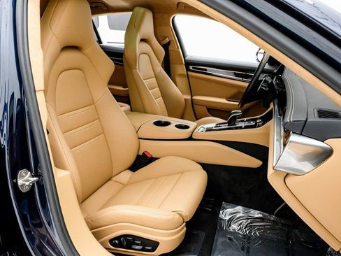 Used 2022 Porsche Panamera Turbo S AWD/4WD image 30