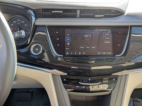 Used 2022 Cadillac XT6 Premium Luxury w/ Technology Package image 23