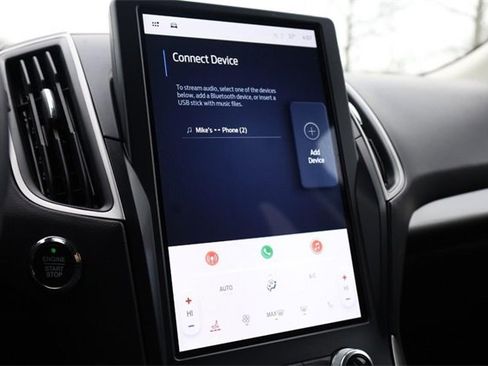 Certified 2024 Ford Edge SEL image 12