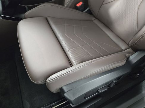 Used 2025 BMW X2 xDrive28i w/ Convenience Package image 14