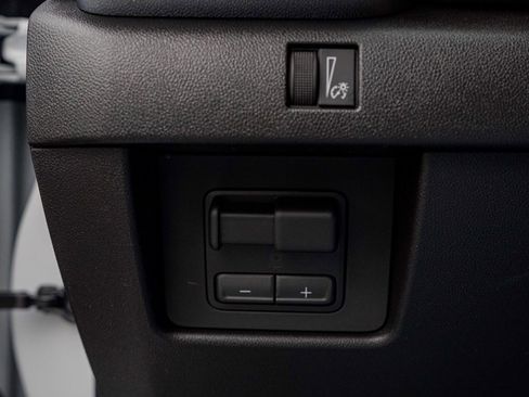 New 2026 GMC Canyon Denali image 16