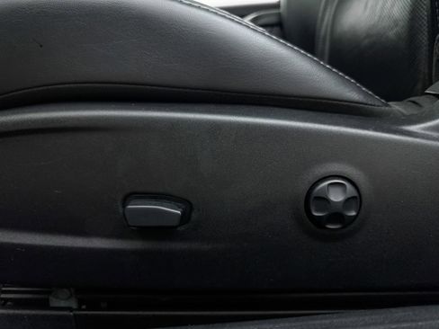 Used 2018 Dodge Challenger SXT Plus image 30