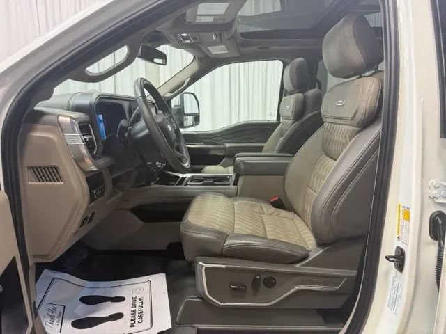 Used 2025 Ford F250 Platinum w/ Platinum Plus Package AWD/4WD image 5