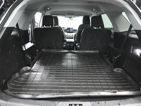 Certified 2021 Ford Explorer XLT w/ Equipment Group 202A AWD/4WD image 23