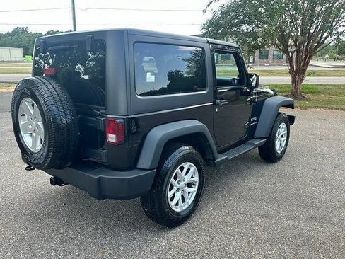 Used 2013 Jeep Wrangler Sport AWD/4WD image 5
