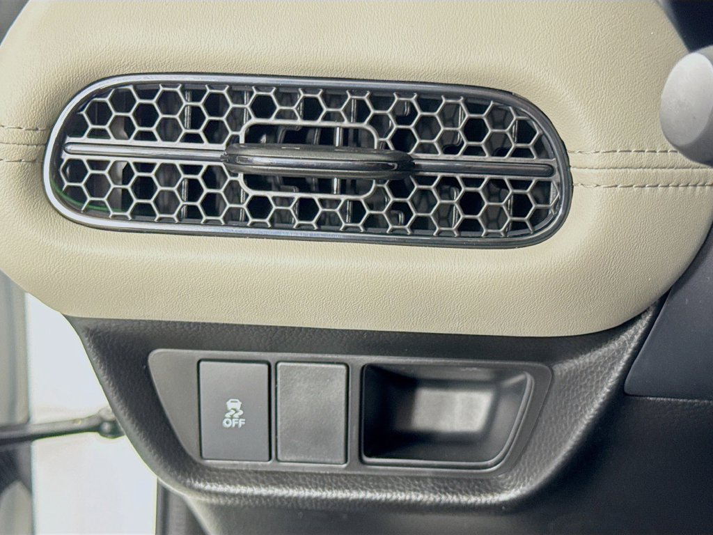 Certified 2026 Honda HR-V LX image 16