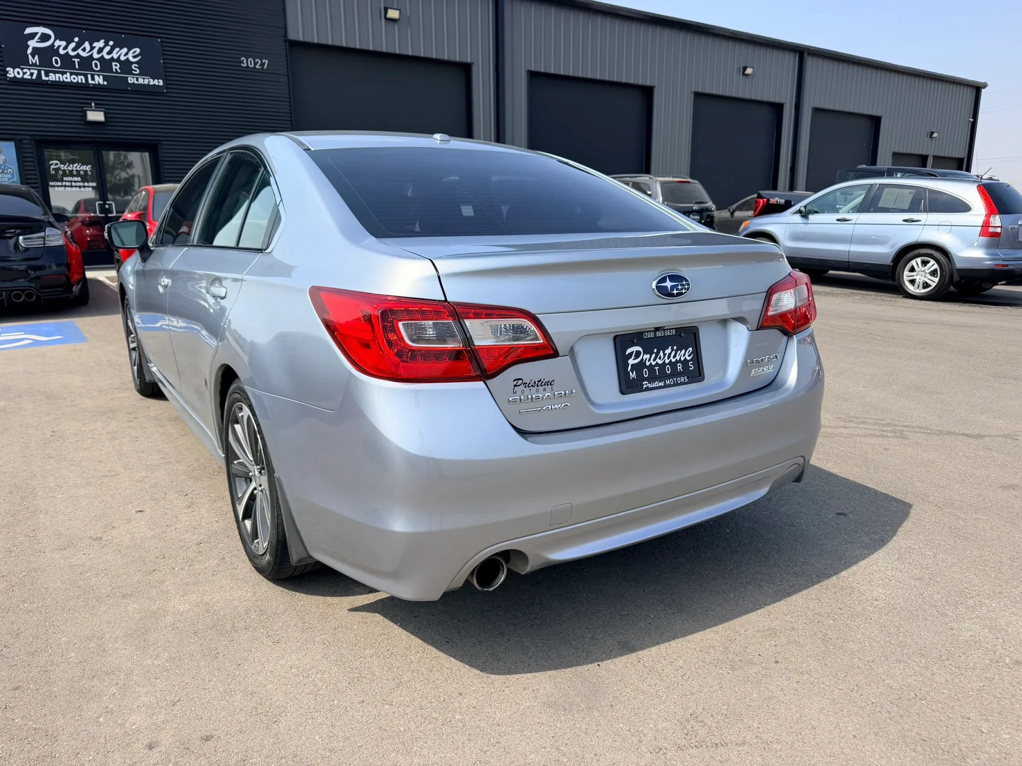 Used 2015 Subaru Legacy 2.5i Limited AWD/4WD image 6