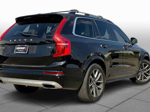 Used 2017 Volvo XC90 T6 Momentum w/ Vision Package image 12