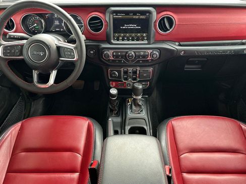 Used 2023 Jeep Wrangler Unlimited Rubicon 4xe image 14