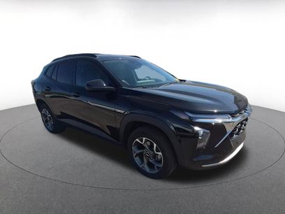 Used 2025 Chevrolet Trax LT