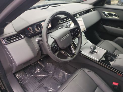New 2026 Land Rover Range Rover Velar Dynamic SE image 16