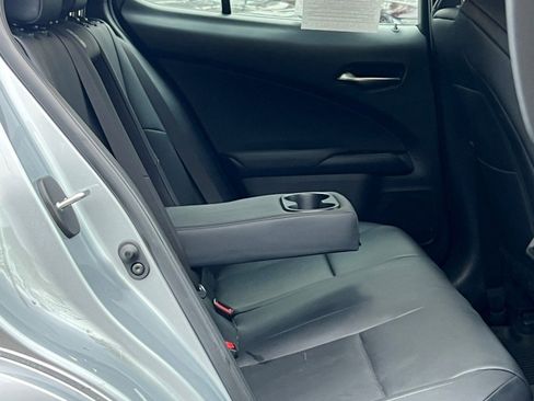 Used 2023 Lexus UX 250h F Sport image 13