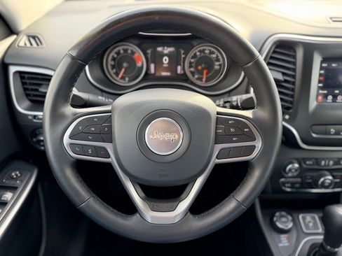 Used 2020 Jeep Cherokee Latitude Lux w/ Quick Order Package 26H Lux image 11