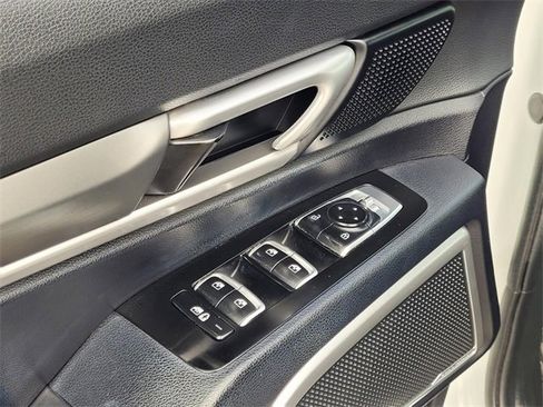 Used 2021 Kia Telluride S image 17