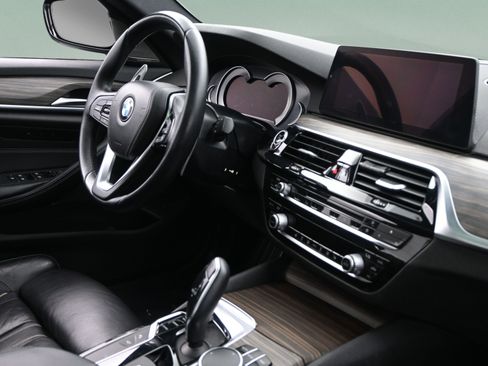 Used 2017 BMW 540i RWD image 45