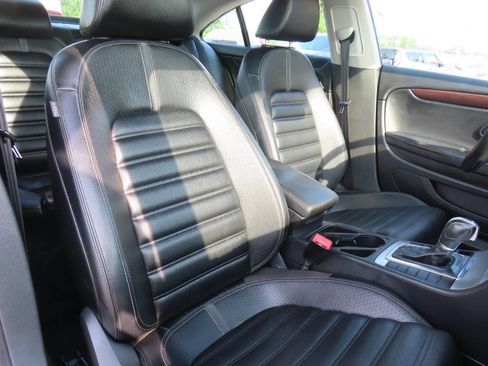 Used 2012 Volkswagen CC Lux Plus FWD image 40