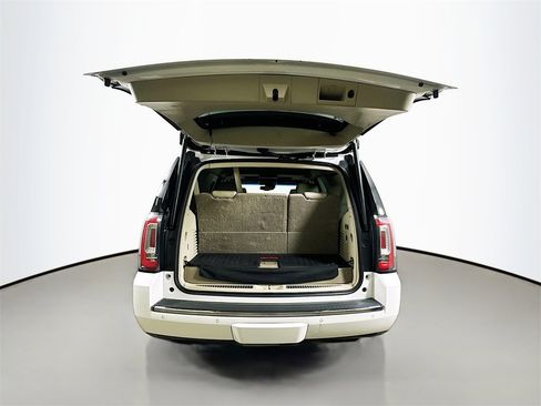 Used 2019 GMC Yukon Denali w/ Denali Ultimate Package image 37