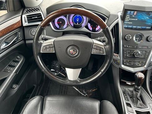 Used 2012 Cadillac SRX Luxury image 17
