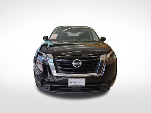 Used 2024 Nissan Pathfinder SV FWD image 11
