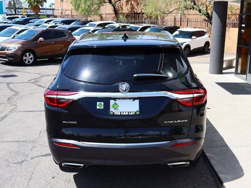 Used 2018 Buick Enclave Essence w/ Trailering Package FWD image 10