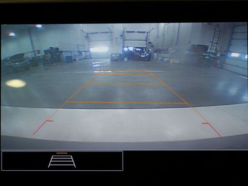 Used 2022 Chevrolet Malibu LT image 19