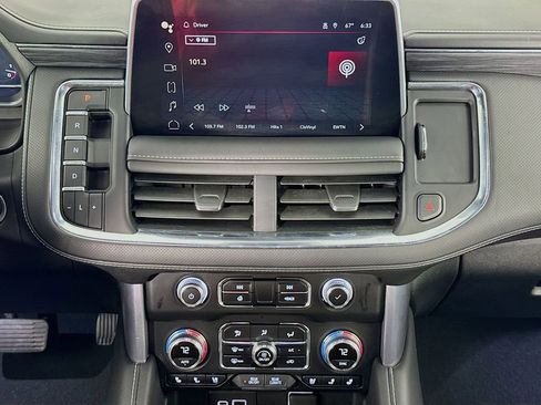 Used 2024 GMC Yukon SLT image 36