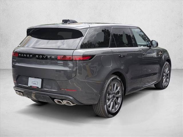 New 2026 Land Rover Range Rover Sport Dynamic SE AWD/4WD image 2
