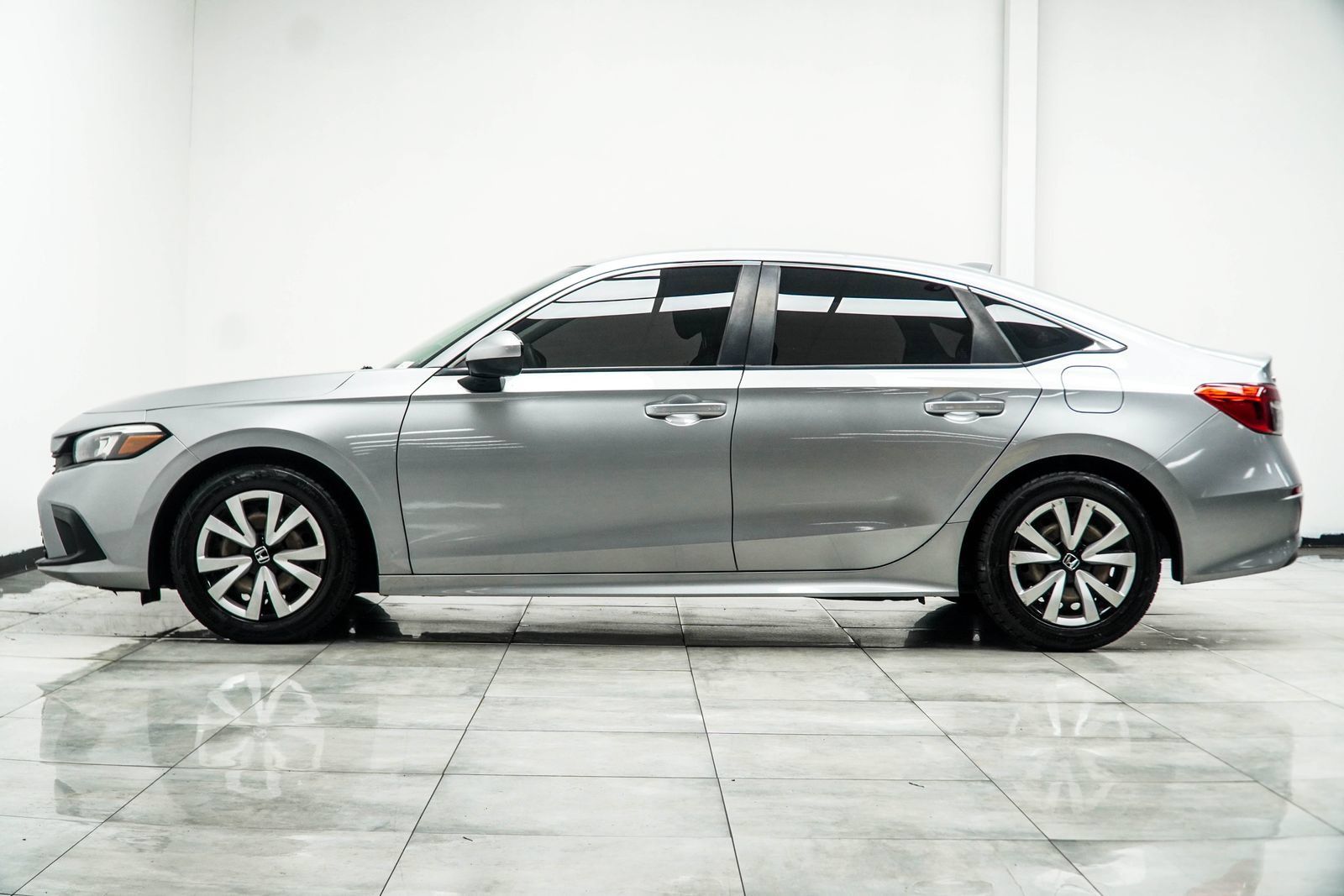 Used 2022 Honda Civic LX image 11