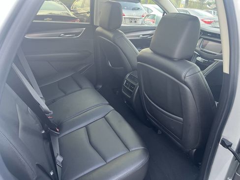 Used 2019 Cadillac XT5 Luxury AWD/4WD image 16