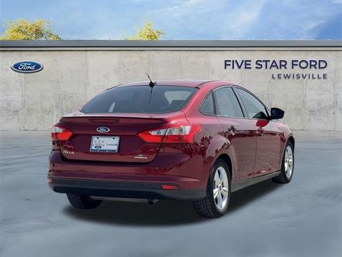 Used 2014 Ford Focus SE FWD image 4