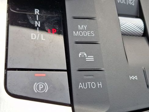 Used 2024 BMW X1 xDrive28i w/ Technology Package image 23