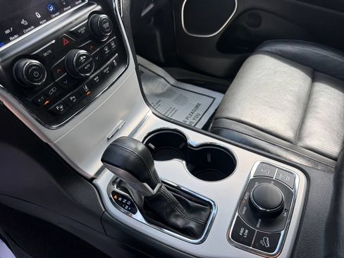 Used 2018 Jeep Grand Cherokee Summit w/ Platinum Series Group AWD/4WD image 24