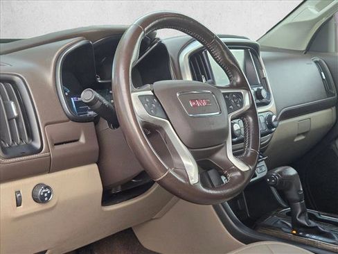 Used 2017 GMC Canyon SLT w/ Driver Alert Package image 10