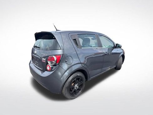 Used 2013 Chevrolet Sonic LT FWD image 6
