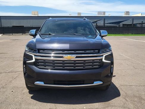 Used 2023 Chevrolet Suburban Premier AWD/4WD image 3