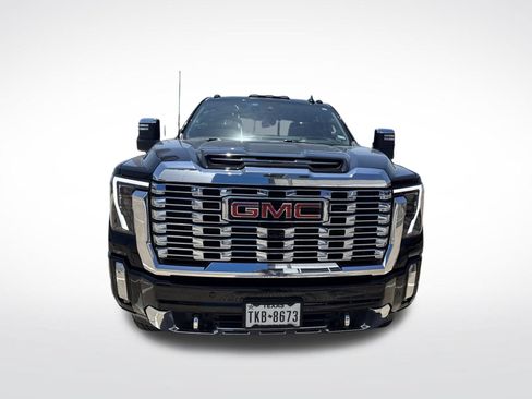 Used 2024 GMC Sierra 2500 Denali w/ Denali Reserve Package AWD/4WD image 2