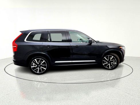 Used 2024 Volvo XC90 B6 Plus image 7