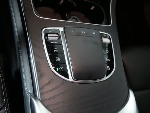 Used 2021 Mercedes-Benz GLC 300 4MATIC image 29