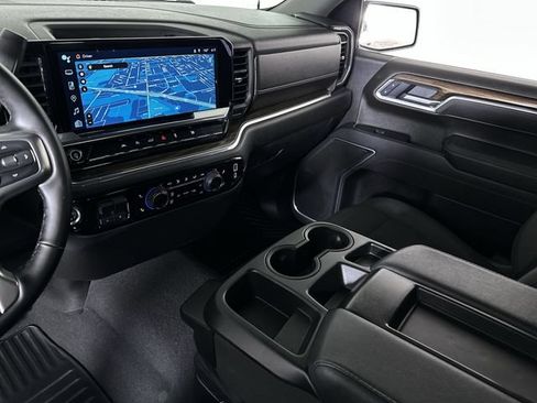 Used 2025 Chevrolet Silverado 1500 LT AWD/4WD image 36
