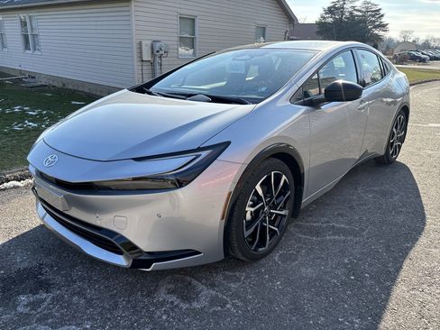 New 2026 Toyota Prius Plug-In Hybrid image 8