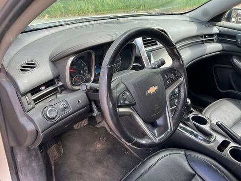 Used 2015 Chevrolet Malibu LTZ FWD image 11